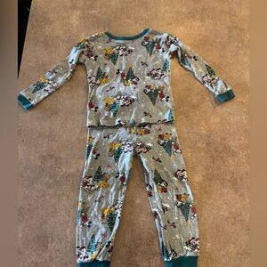 Disney - 5T Toddler Christmas Pajama Set